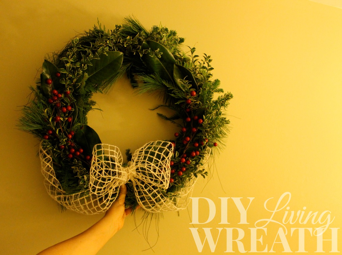 Diy Wreath Change For Seasons Living Room